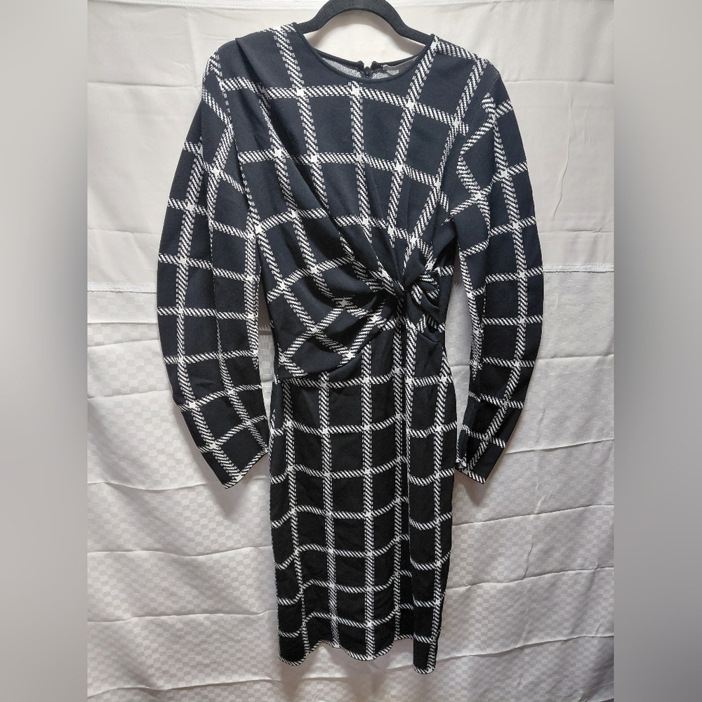 Elegant Black and White Checkered Dress